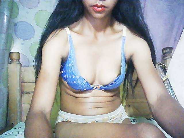 Ginahhot live webcam show