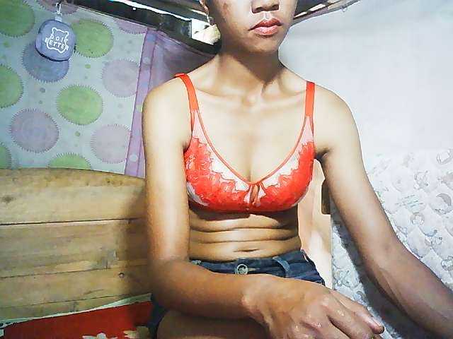 Ginahhot live webcam show