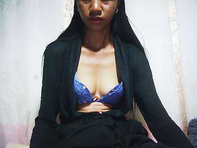 Ginahhot live cam on BongaCams