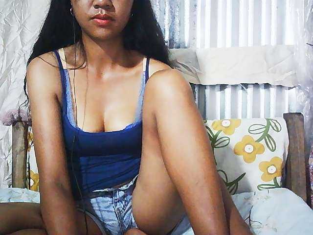 Ginahhot live cam on BongaCams