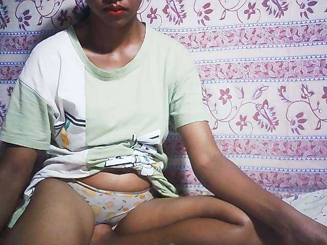 Ginahhot — live female cam