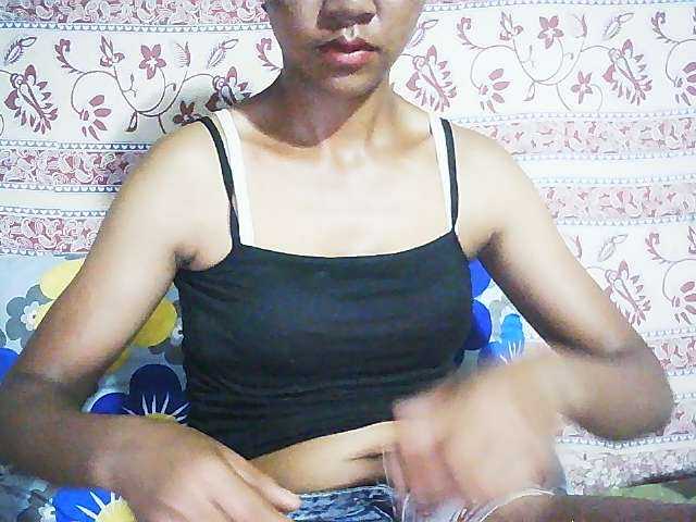 Ginahhot live cam on BongaCams