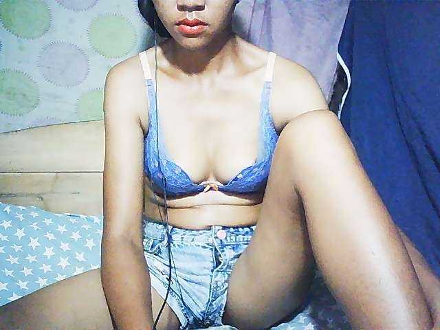 Ginahhot live cam on BongaCams
