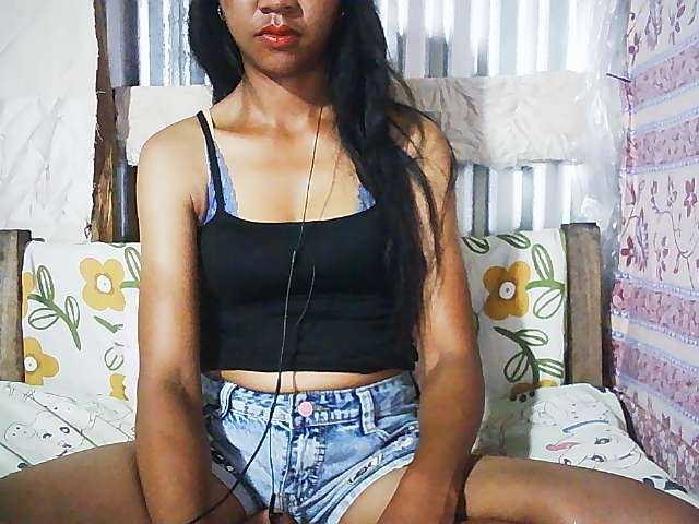Ginahhot live cam on BongaCams