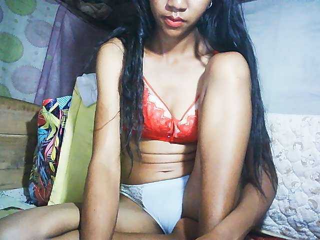 Ginahhot live cam on BongaCams