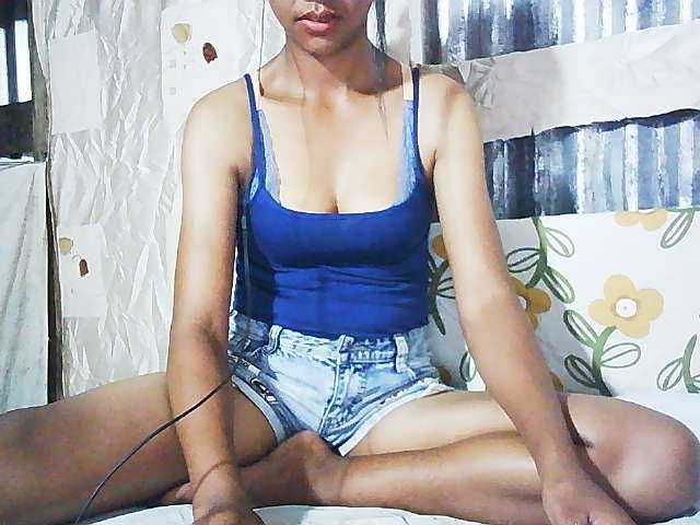 Ginahhot live cam on BongaCams