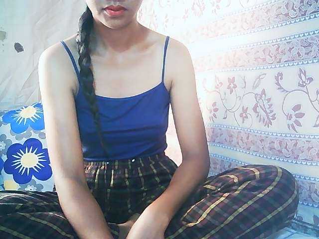 Ginahhot — live female cam