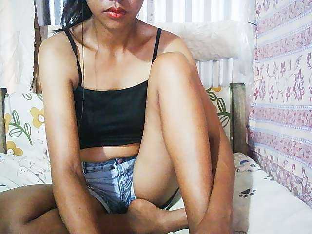Ginahhot live cam on BongaCams
