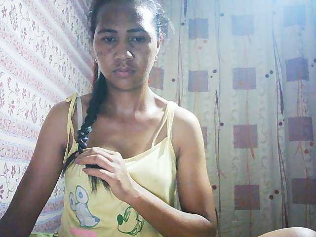 Ginahhot live cam on BongaCams