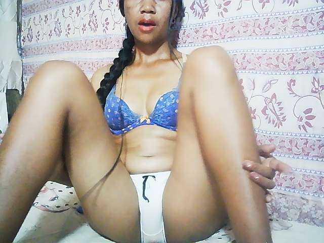 Ginahhot live cam on BongaCams