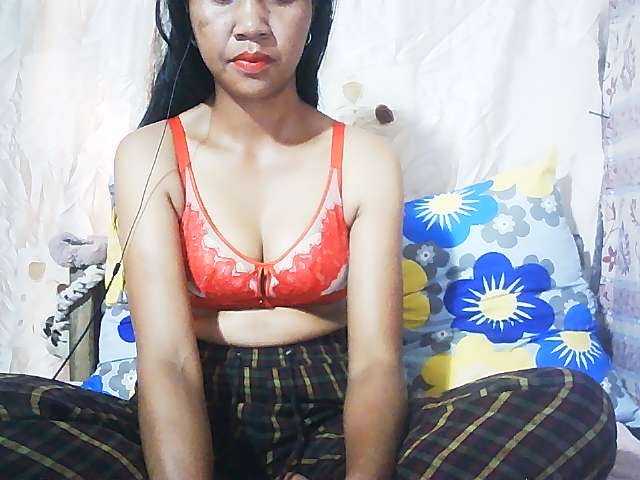 Ginahhot live cam on BongaCams
