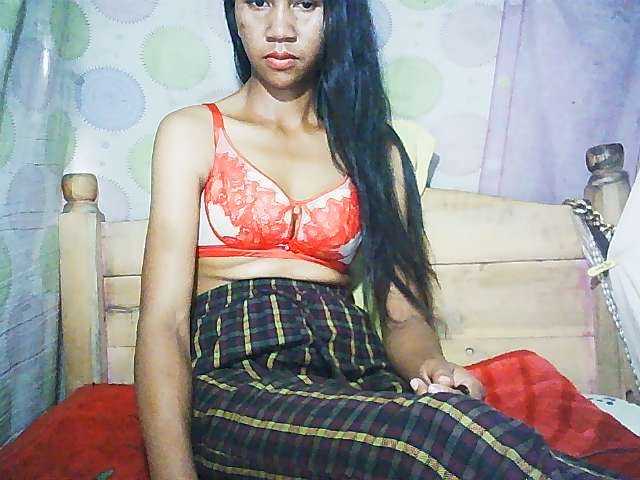 Ginahhot live webcam show