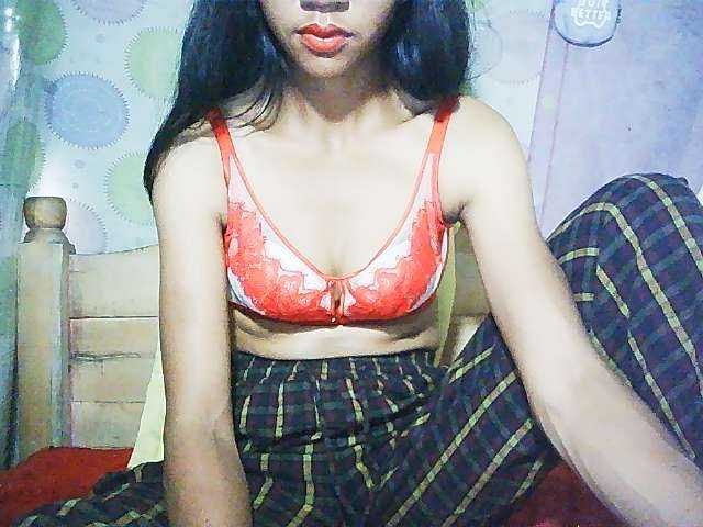 Ginahhot live webcam show