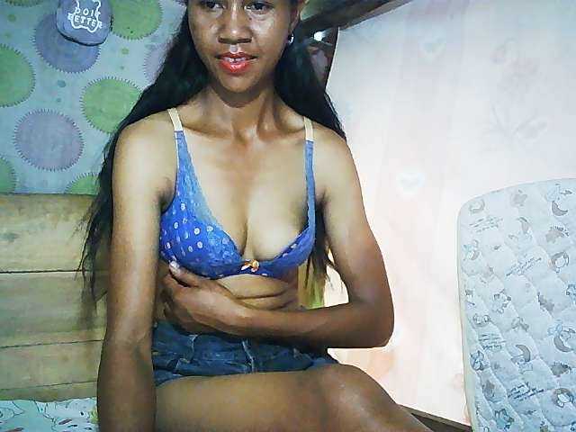 Ginahhot live cam on BongaCams