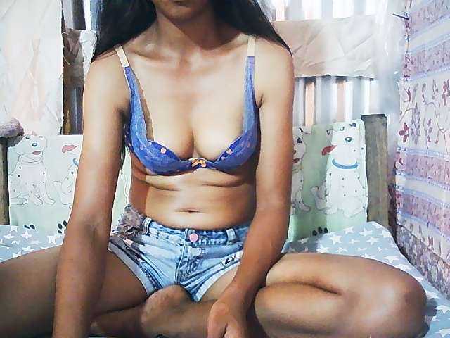 Ginahhot live cam on BongaCams