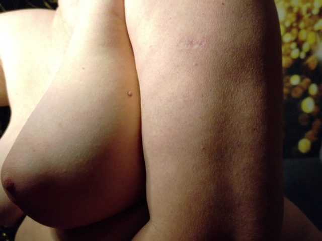 Yanikkka's BongaCams show and profile