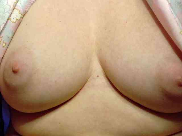 Yanikkka live female cam on bongacams