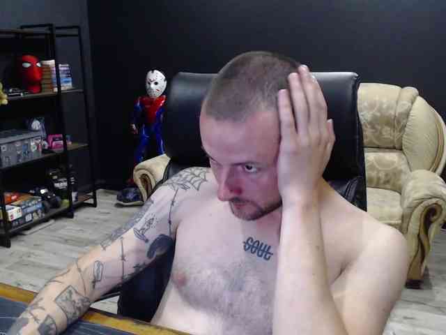 MihasikD Sex Cam Show