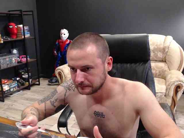 MihasikD Sex Cam Show