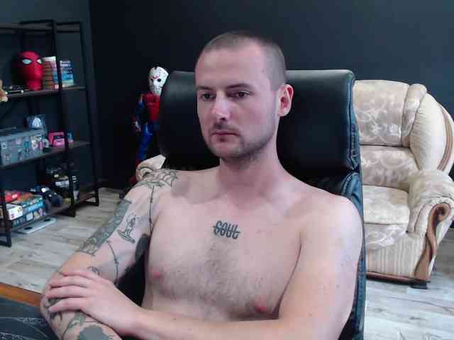 MihasikD Sex Cam Show