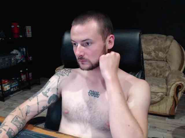MihasikD Sex Cam Show