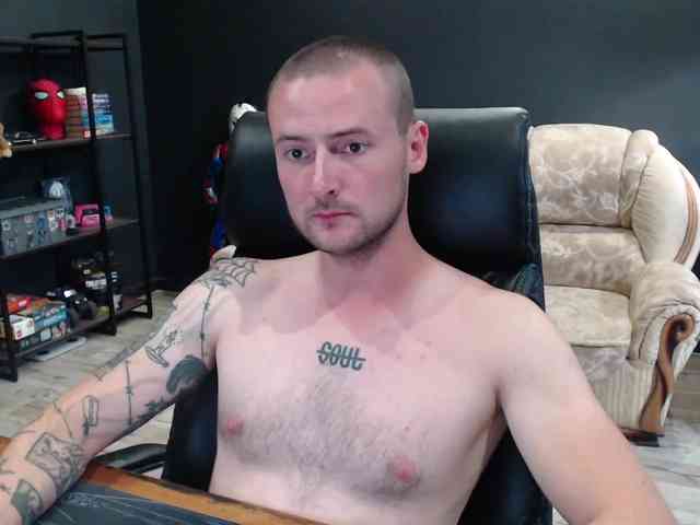 MihasikD Sex Cam Show