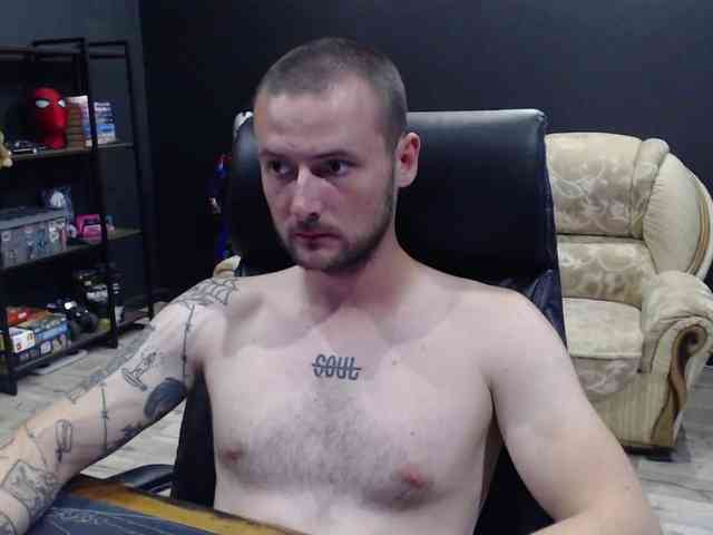 MihasikD Sex Cam Show