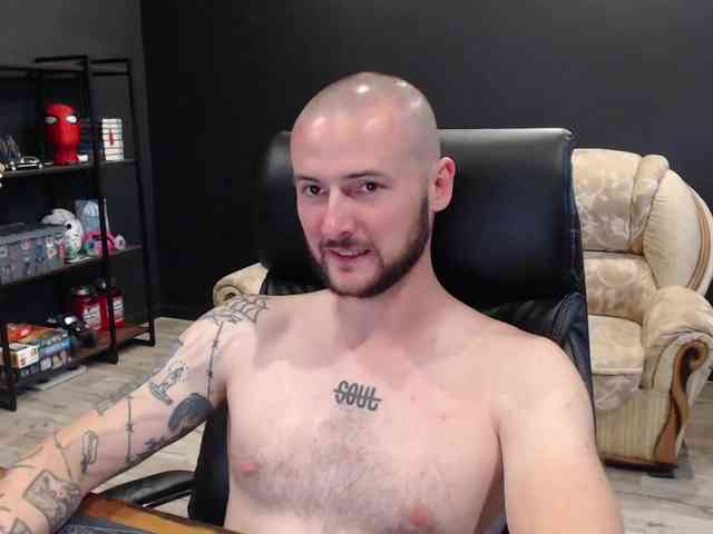 MihasikD Live Webcam on BongaCams