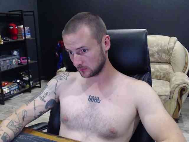 MihasikD Sex Cam Show