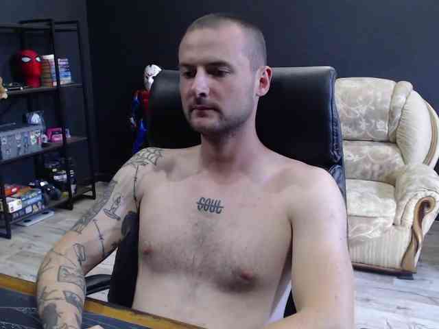 MihasikD Sex Cam Show