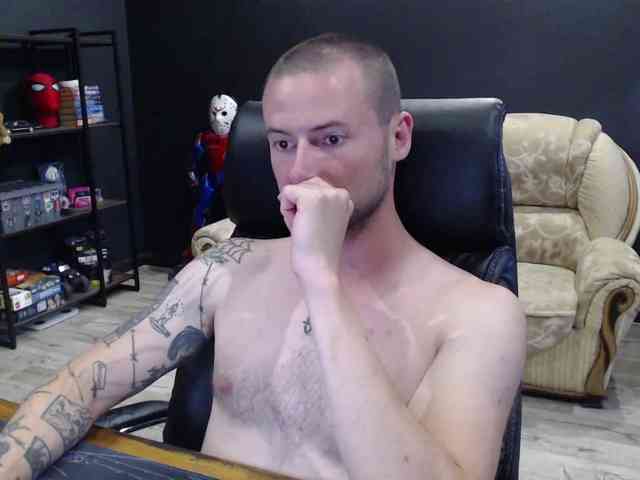 MihasikD Sex Cam Show