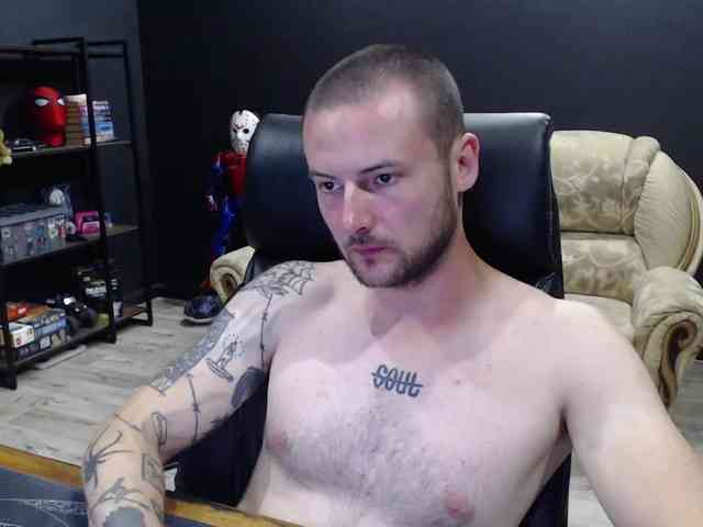 MihasikD Sex Cam Show