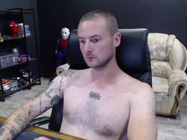 MihasikD Sex Cam Show