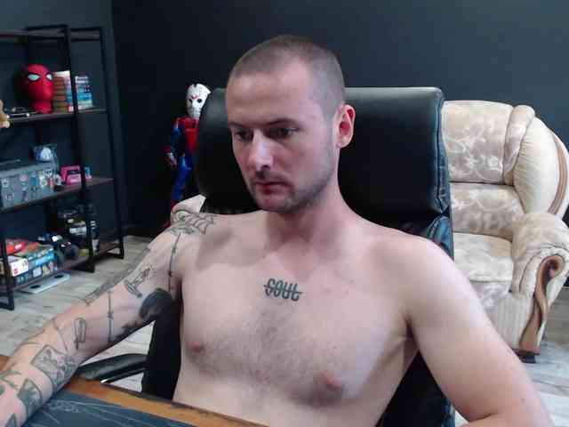MihasikD Sex Cam Show