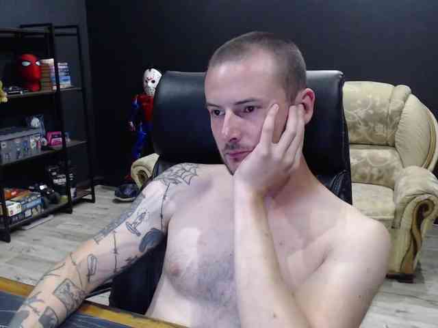 MihasikD Sex Cam Show