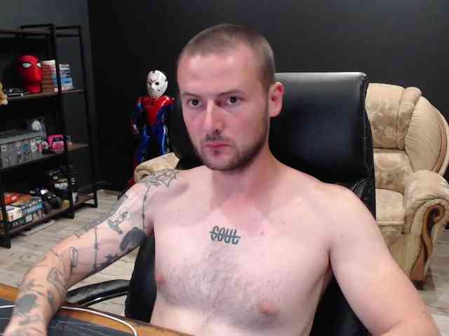 MihasikD Sex Cam Show
