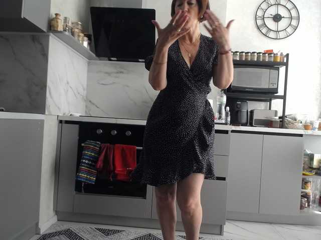 TinaaHott live webcam show