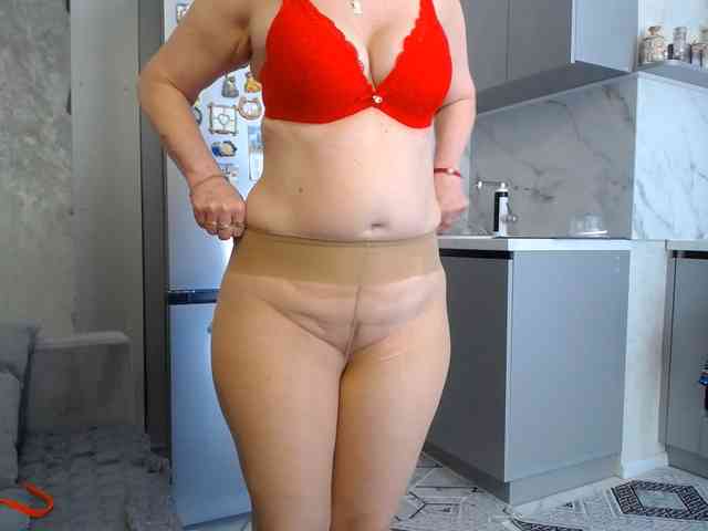 TinaaHott webcam