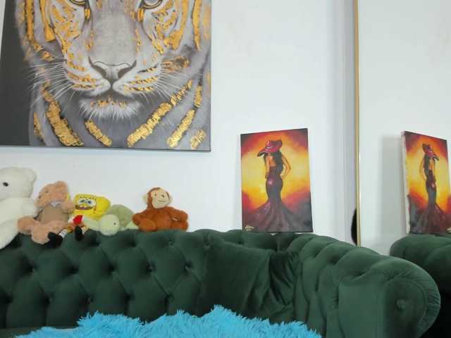 SweetPrya live cam on BongaCams