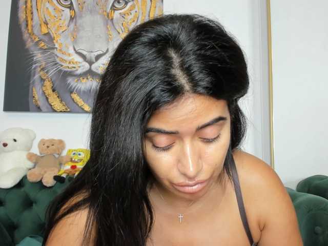 AnnaKarin live webcam show