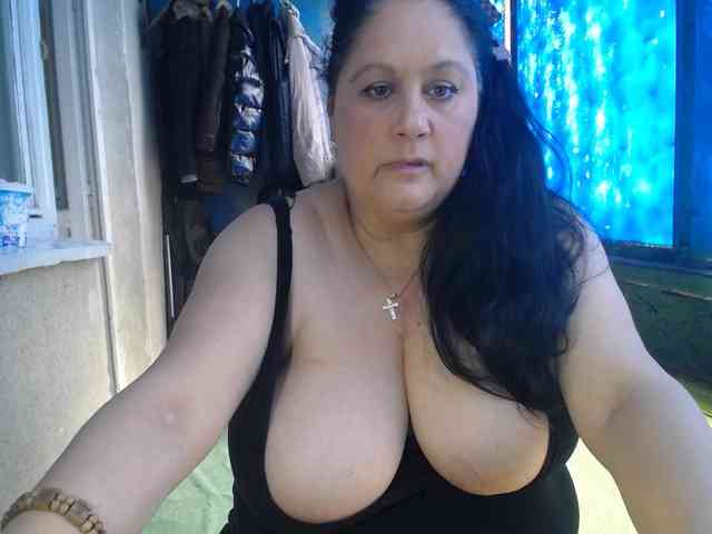 MilkyAna webcam