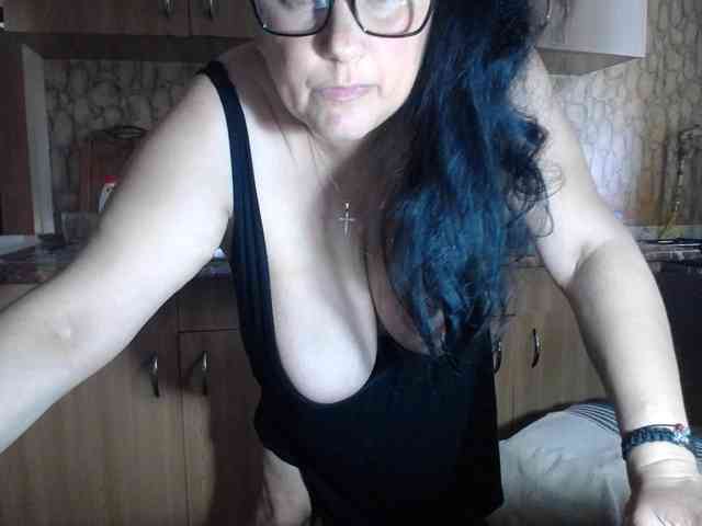 MilkyAna webcam