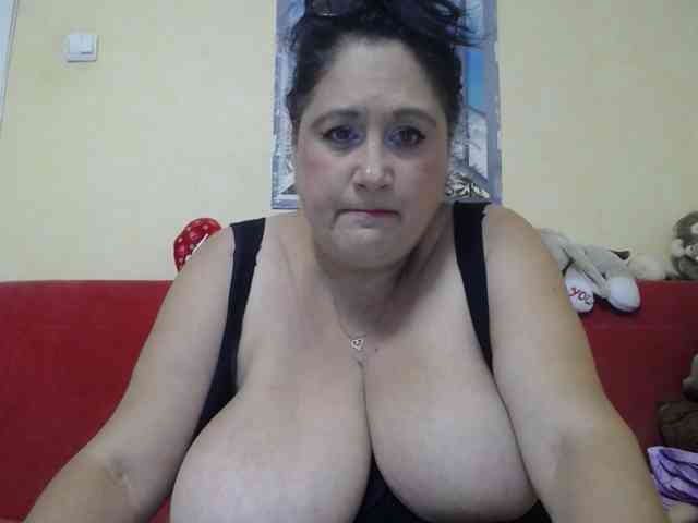 MilkyAna webcam