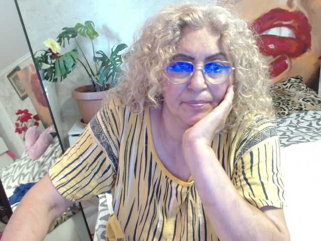 ladydy4u live webcam show