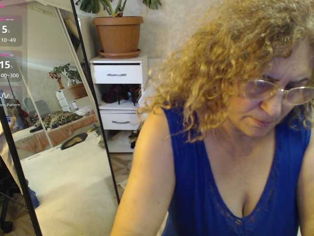 ladydy4u live cam on BongaCams