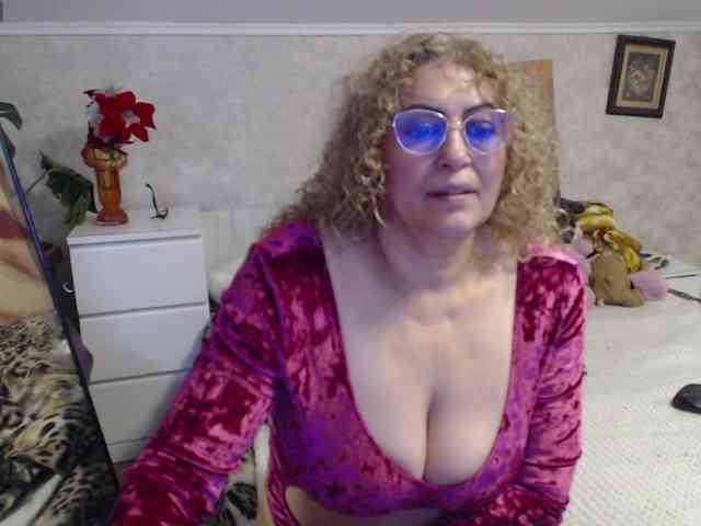 Modèle: ladydy4u