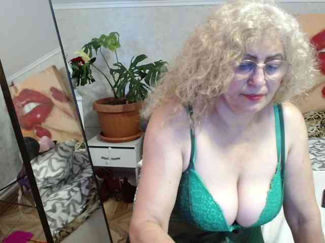 Modèle: ladydy4u