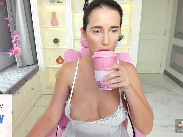 SweetButtocks live cam on BongaCams