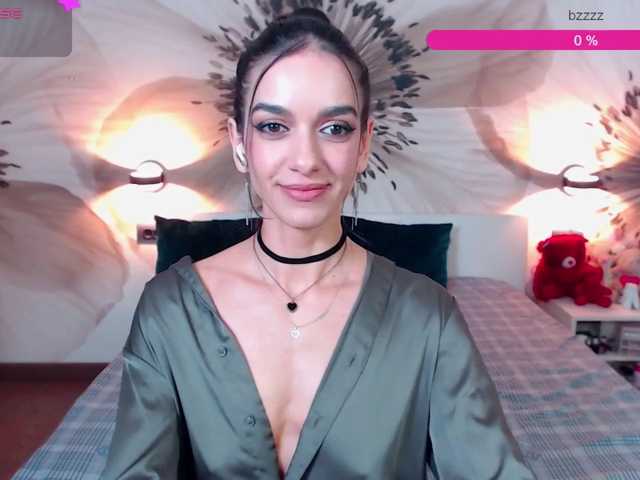 KathieBisou live cam preview