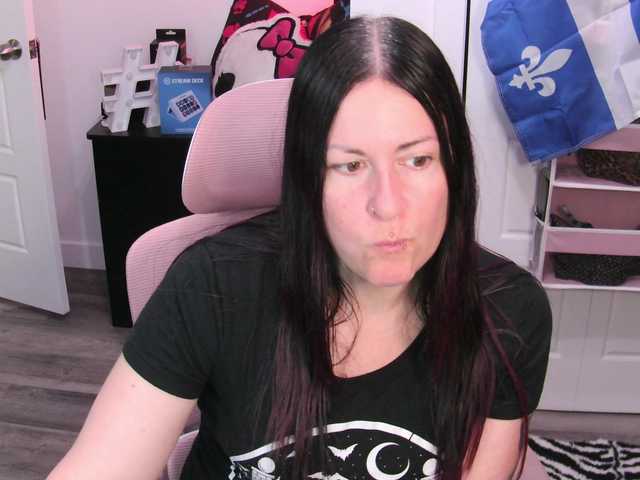 gennyrock live cam on BongaCams
